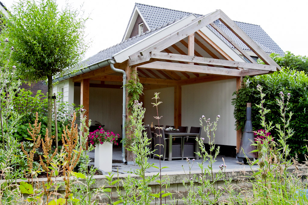 Veranda aan het water